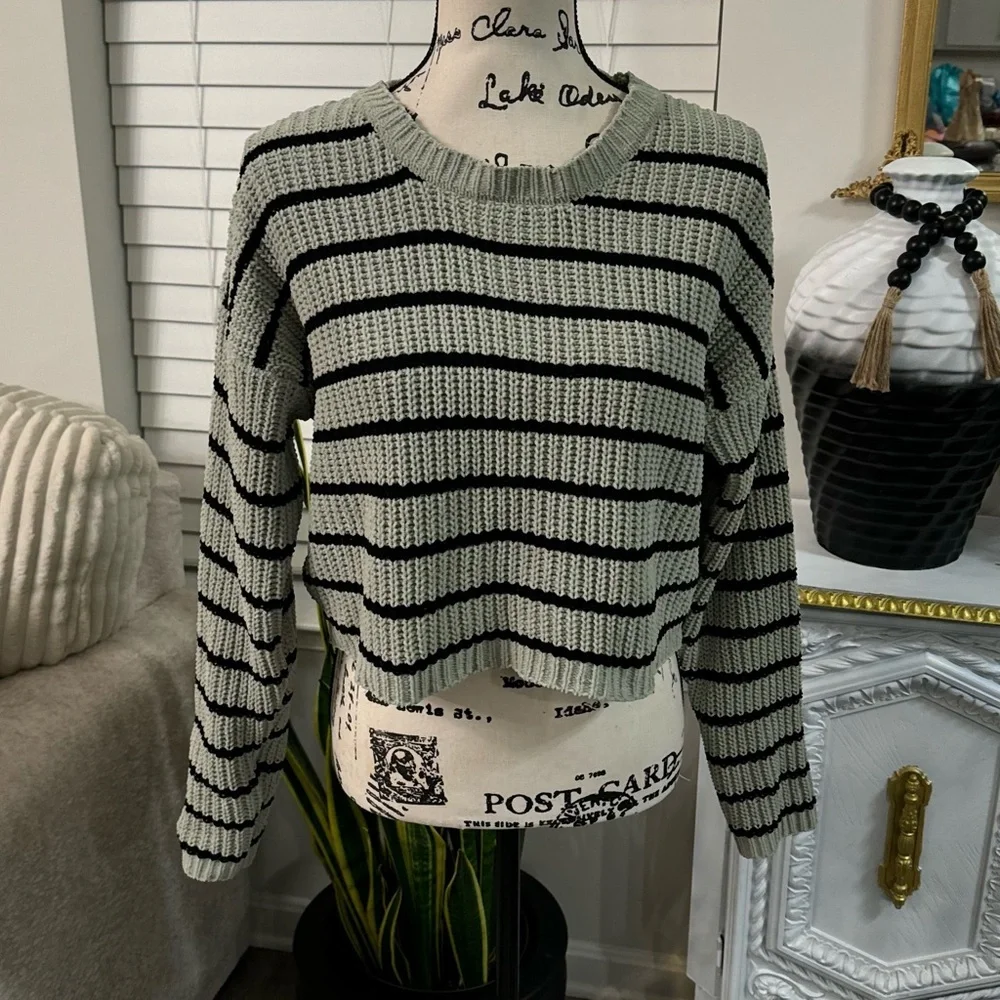 Striped Knit Sweater - Picture 4 of 7